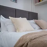 Warsaw City Heart Luxury Apartment At The Metro